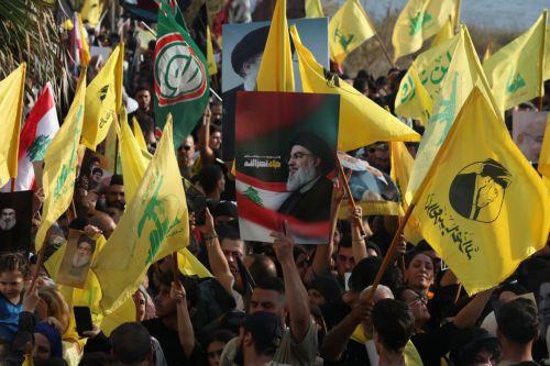 Οι υποστηρικτές της Χεζμπολάχ στη Βηρυτό τίμησαν την επέτειο δολοφονίας Νασράλα