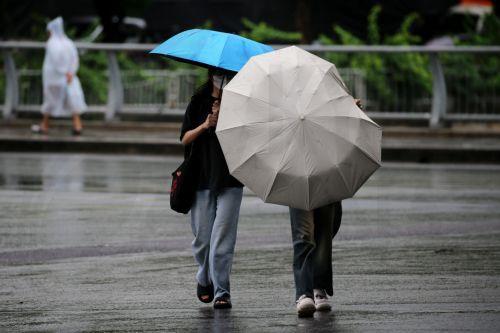 Σε κόκκινο συναγερμό για ισχυρές βροχοπτώσεις η Καταλονία