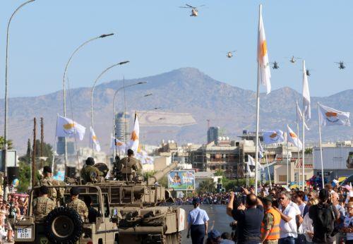 Να επενδύουμε στην άμυνά μας και σε στρατηγικές συμμαχίες λέει η Πρόεδρος Βουλής