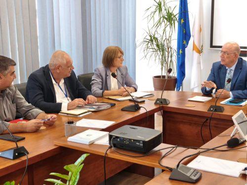 Τη φορολογική μεταρρύθμιση συζήτησε η ΠΕΟ με τον Υπουργό Οικονομικών