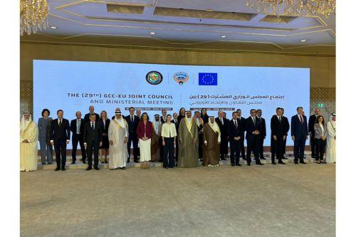 Σημαντικές επαφές είχε ο ΥΠΕΞ στο Κουβέιτ