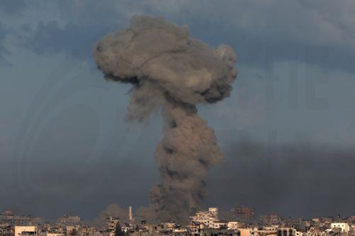 Δεκάδες χιλιάδες οι νεκροί και εκτεταμένη καταστροφή στη Γάζα, σύμφωνα με το Reuters