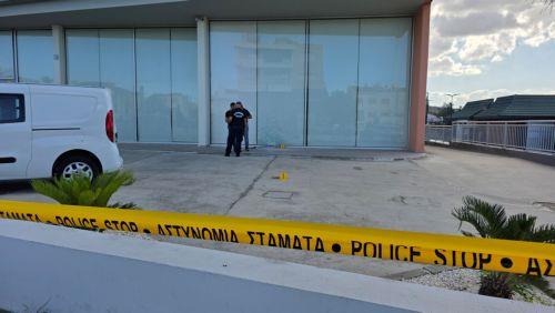 Σε χειροβομβίδα οφείλεται η έκρηξη σε γραφεία στην Πάφο, λέει η Αστυνομία