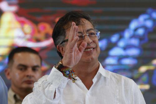 «Έμπορο ναρκωτικώv» αποκαλεί ο Τραμπ τον Πρόεδρο Κολομβίας, αναστέλλει οικονομική βοήθεια