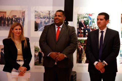 Εγιναν τα εγκαίνια της έκθεσης φωτογραφίας «ΚΥΠΡΟΣ-ΚΟΥΒΑ: Μια ματιά στα 65 χρόνια διπλωματικών σχέσεων»