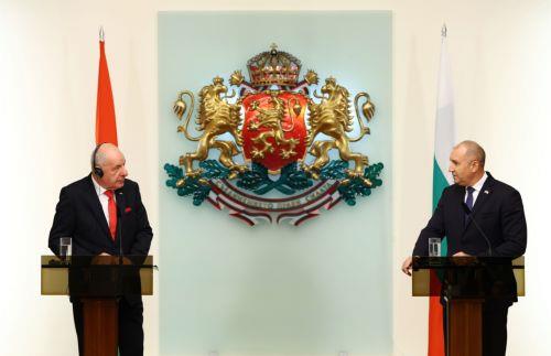 Ο Πρόεδρος της Βουλγαρίας εξαίρει τις σχέσεις της χώρας του με Ουγγαρία