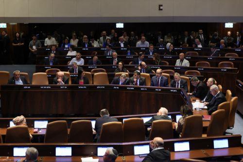 Το Ισραήλ «ποινικοποιεί» κατοχή άνω των 50 χιλ. ευρώ σε μετρητά