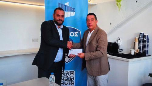 Η Πάφος FC παρέδωσε εισφορές για τους πυρόπληκτους στον Επίτροπο του Πολίτη