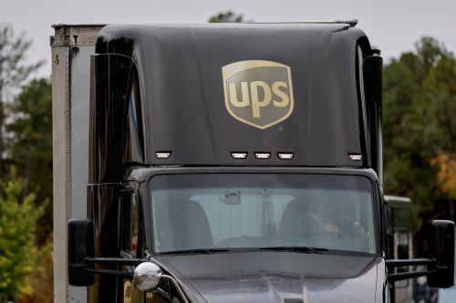 Τουλάχιστον 7 νεκροί σε συντριβή αεροσκάφους της UPS στις ΗΠΑ