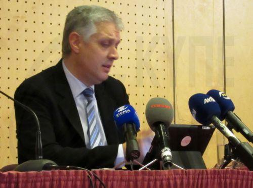 انتخاب ستافروس زينيوس عضواً منتظماً في الأكاديمية الأوروبية