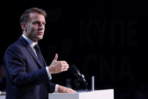 «Δεν κάνεις μια χώρα πιο ευτυχισμένη εμποδίζοντας τους πρωταθλητές της να κατακτήσουν νέες αγορές» λέει ο Μακρόν