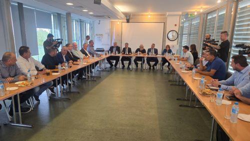 Αποδέχθηκαν την κυβερνητική πρόταση για την ΑΤΑ οι συντεχνίες (2)