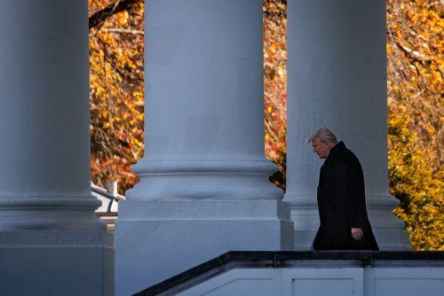 Ο Λευκός Οίκος κατηγορεί τους Δημοκρατικούς για «πλαστή αφήγηση» για Τραμπ - Έπστιν