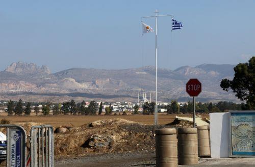 Prountzos Kaymaklı’da bir geçiş noktasının açılmasını öneriyor