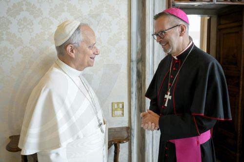 Το Βατικανό επέστρεψε 62 τεχνουργήματα των αυτοχθόνων του Καναδά