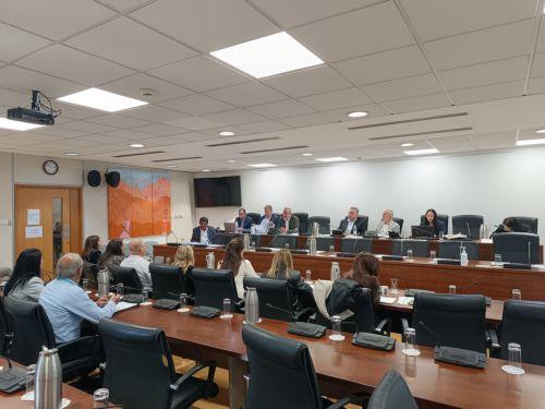 Προωθείται νομοθεσία για προστασία καταναλωτών από πτώχευση τουριστικών γραφείων, λέχθηκε στη Βουλή