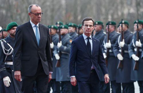 Ο ουκρανικός στρατός θα εξοπλιστεί με συστήματα πυρός μεγάλου βεληνεκούς, λέει ο Μερτς