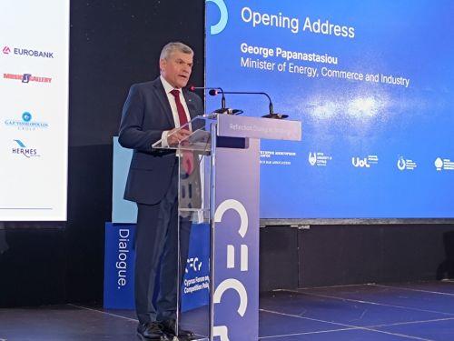 Στόχος ένα ισορροπημένο πλαίσιο ανταγωνισμού, είπε ο Υπουργός Εμπορίου σε συνέδριο