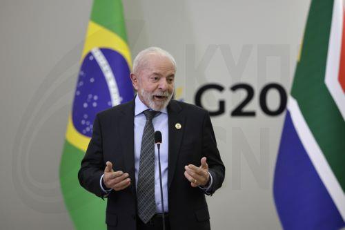 Ανησυχία Ντα Σίλβα για στρατιωτική παρουσία ΗΠΑ στη Βενεζουέλα, θα μιλήσει με Τραμπ