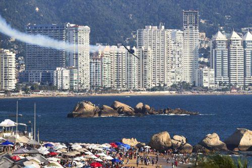 Τουλάχιστον 5 νεκροί από συντριβή μικρού στρατιωτικού αεροσκάφους του Μεξικού