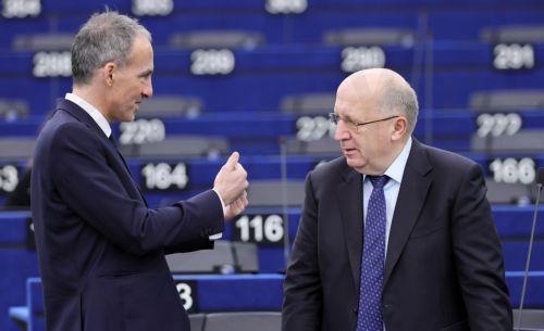 بروكسل تشيد باستعدادات نيقوسيا للانتهاء من ملف قانون الفضاء الأوروبي