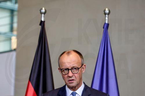 Στις Βρυξέλλες ο Μερτς, θα έχει επαφές για τα παγωμένα ρωσικά κεφάλαια