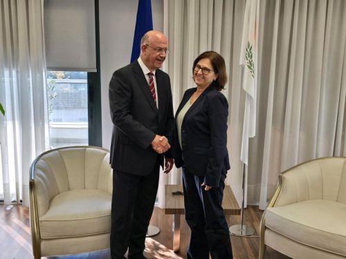 Ο ΥΠΟΙΚ συναντήθηκε με την Διευθύντρια της EBRD ενόψει Κυπριακής Προεδρίας ΕΕ
