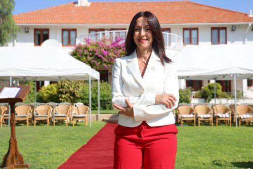 Πρώτη γυναίκα Έπαρχος διορίστηκε στις ΒΒ Δεκέλειας