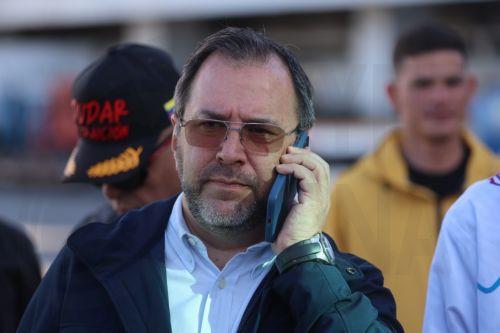 Το Καράκας δηλώνει ότι η Μόσχα «επιβεβαίωσε εκ νέου την πλήρη υποστήριξή της» απέναντι στον αμερικανικό αποκλεισμό