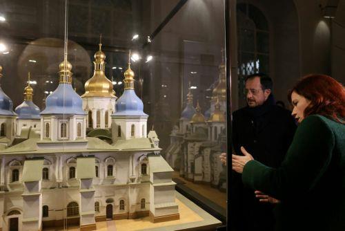 Cyprus will “do its best” at EU Presidency to open first chapters of Ukraines accession, President says