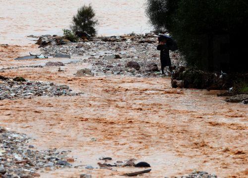 Καταγραφή πλημμυρικών προβλημάτων σε δημοτικά διαμερίσματα από ΕΟΑ Αμμοχώστου