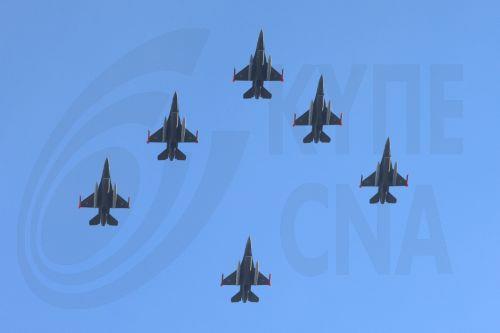 Οι Φρουροί της Επανάστασης λένε ότι στόχευσαν ένα ισραηλινό μαχητικό F-16