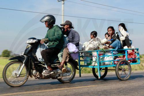 Απομάκρυνση αμάχων στην Καμπότζη λόγω εχθροπραξιών