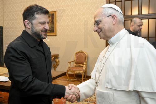 Να συνεχιστεί ο διάλογος για ειρήνη δήλωσε ο ποντίφικας που συναντήθηκε με Ζελένσκι