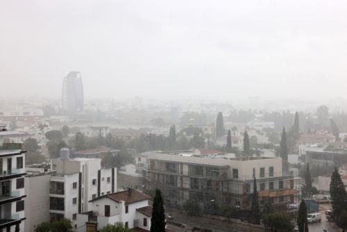 Παρατεταμένη περίοδος βροχών πιθανόν και τα Χριστούγεννα, λέει στο ΚΥΠΕ Λειτουργός Μετεωρολογίας