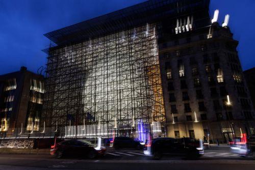 Lefkoşa, sonuç bildirgesindeki genişlemeye atıf eksikliğinden memnun değil