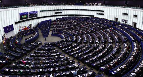 Για ανάγκη συνοχής ΕΕ εκ των έσω αναμένεται να μιλήσει ο ΠτΔ στους Ευρωβουλευτές
