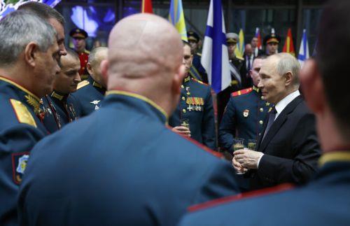 Η Μόσχα προετοιμάζεται για επαφές με ΗΠΑ για Ουκρανία, ανακοίνωσε το Κρεμλίνο