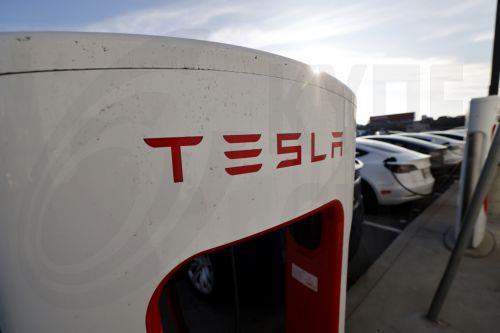 Δικαστήριο άνοιξε τον δρόμο στον Μασκ για μεγάλο πακέτο αμοιβών από Tesla μετά από νομική διαμάχη