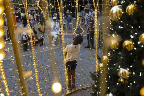 Στο Μουσείο Ντίκενς αναβιώνει το πνεύμα των Χριστουγέννων της Βικτωριανής Εποχής