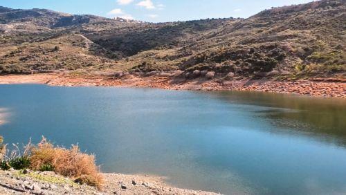 تدفق المياه إلى سدود قبرص مازال ضئيلاً جداً