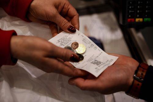 Μείωση στο 14,4% της αποταμίευσης νοικοκυριών έναντι της κατανάλωσης στην ευρωζώνη