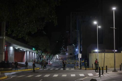 Πυρά κοντά στο προεδρικό μέγαρο του Καράκας, η κατάσταση υπό έλεγχο