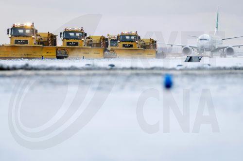 Η Δ. Ευρώπη αναμένει ένα ακόμη κύμα χιονιού, εκατοντάδες πτήσεις ακυρώνονται