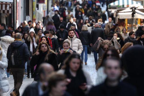 Ετήσια αύξηση 7,6% στους εγγεγραμμένους ανέργους τον Μάιο, μικρή μείωση με εποχικά στοιχεία