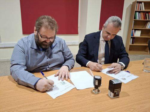 Υπογράφτηκε Μνημόνιο Συνεργασίας Κυπριακής Ακαδημίας Επιστημών και Ινστιτούτου Προμηθέας