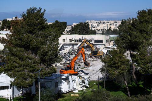 Απόσυρση σχεδίου για στρατιωτικές εγκαταστάσεις στην έδρα της UNRWA ζητά το Παρίσι από Ισραήλ