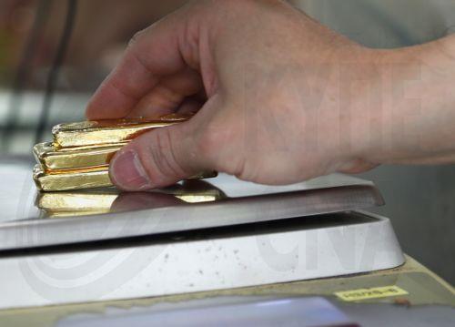 Για πρώτη φορά στην ιστορία ο χρυσός έσπασε το φράγμα των 5.000 δολαρίων