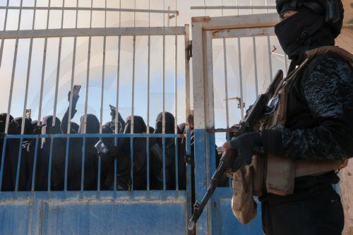 Το ΥΠΕΣ Συρίας λέει ότι κατέλαβε έλεγχο φυλακής με κρατούμενους του Ισλαμικού Κράτους