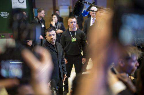 O Zελένσκι στη Μαδρίτη για συνομιλίες με Σάντσεθ